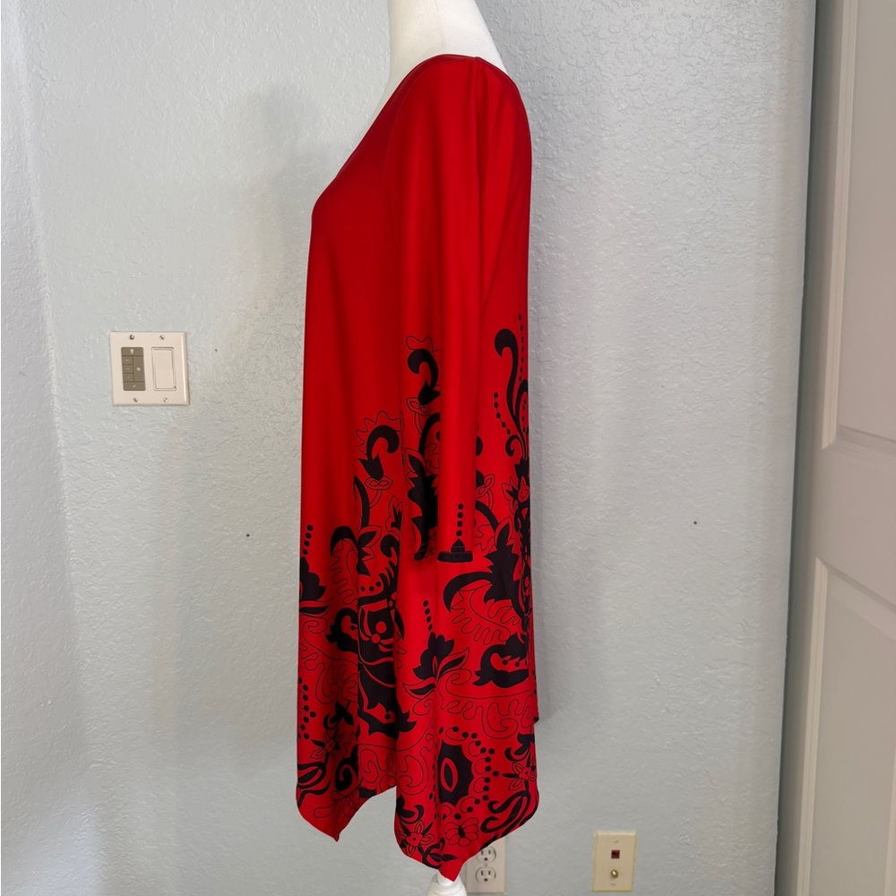 White Mark Red and Black Tunic Top - Picture 4 of 7